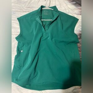 Fig scrubs medium top and large bottoms ,joggers green worn once